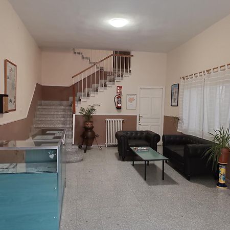 Hostal Avila Ocaña Kültér fotó