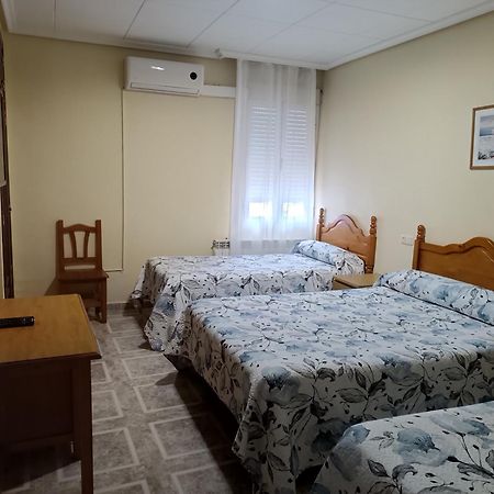 Hostal Avila Ocaña Szoba fotó