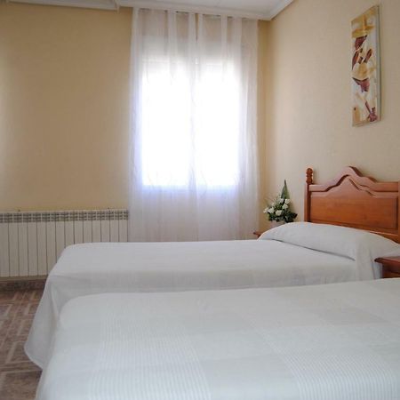 Hostal Avila Ocaña Kültér fotó
