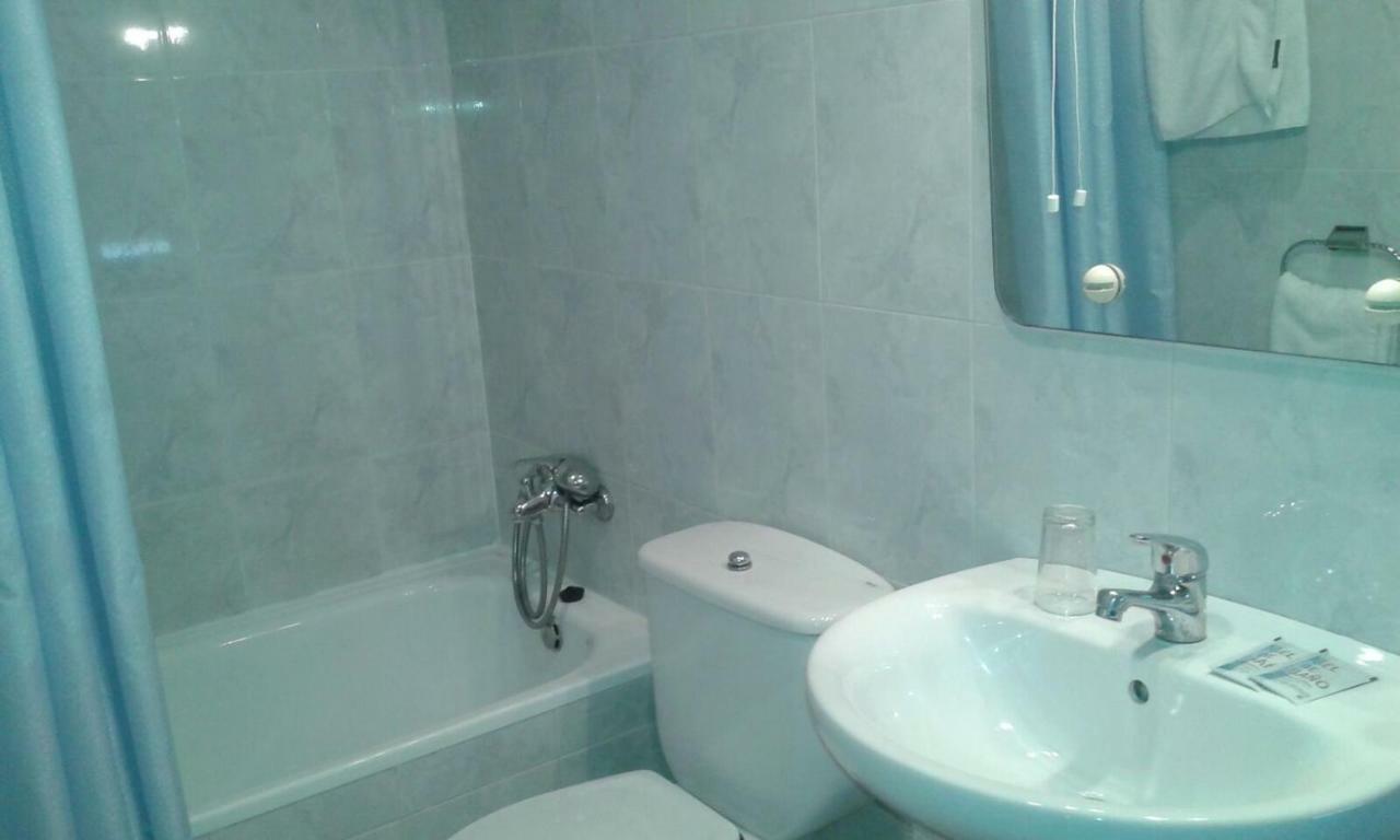 Hostal Avila Ocaña Kültér fotó
