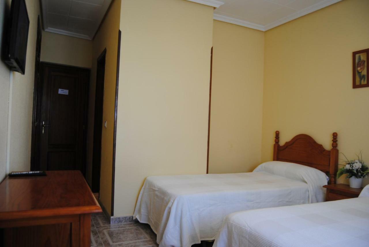 Hostal Avila Ocaña Kültér fotó