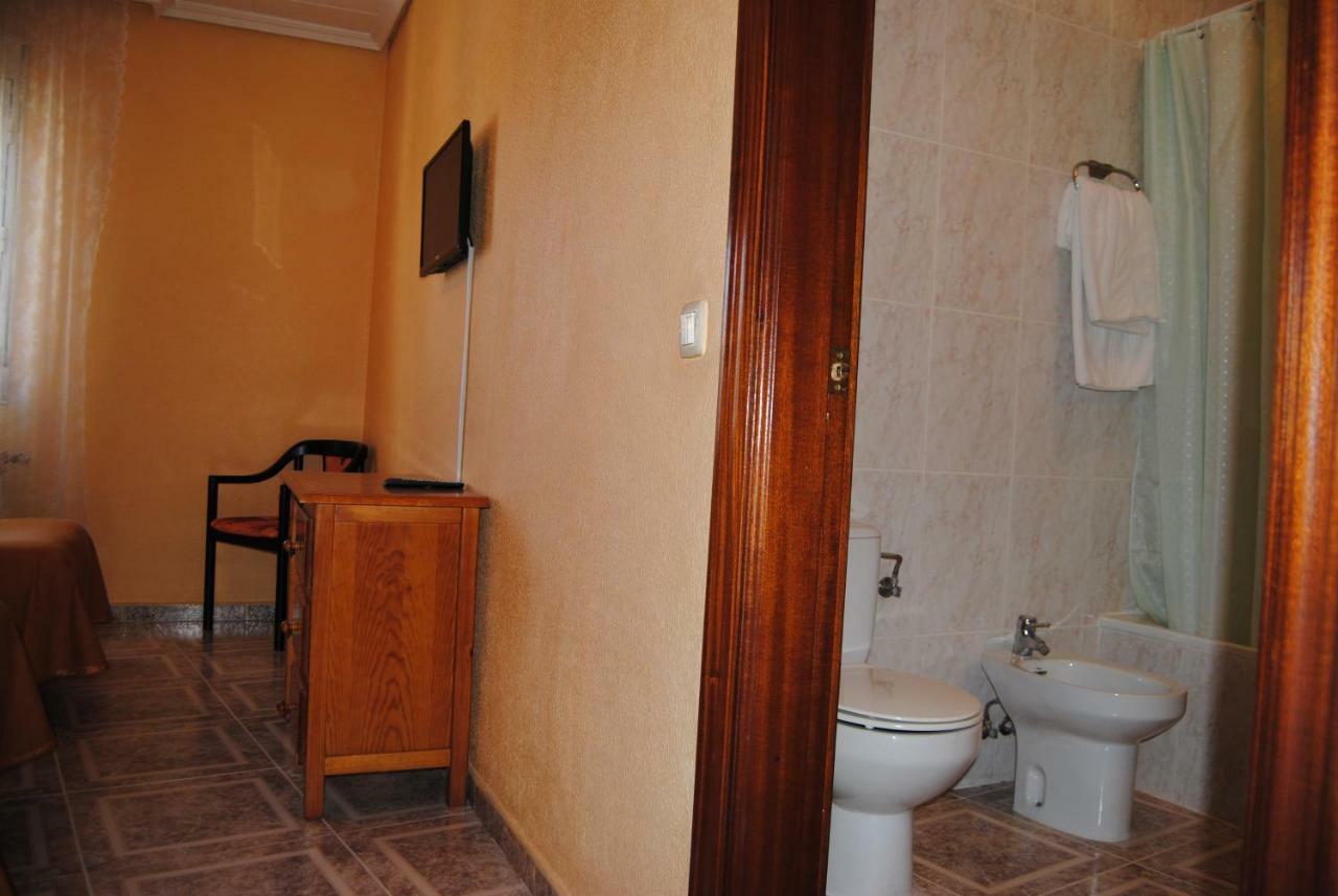 Hostal Avila Ocaña Kültér fotó