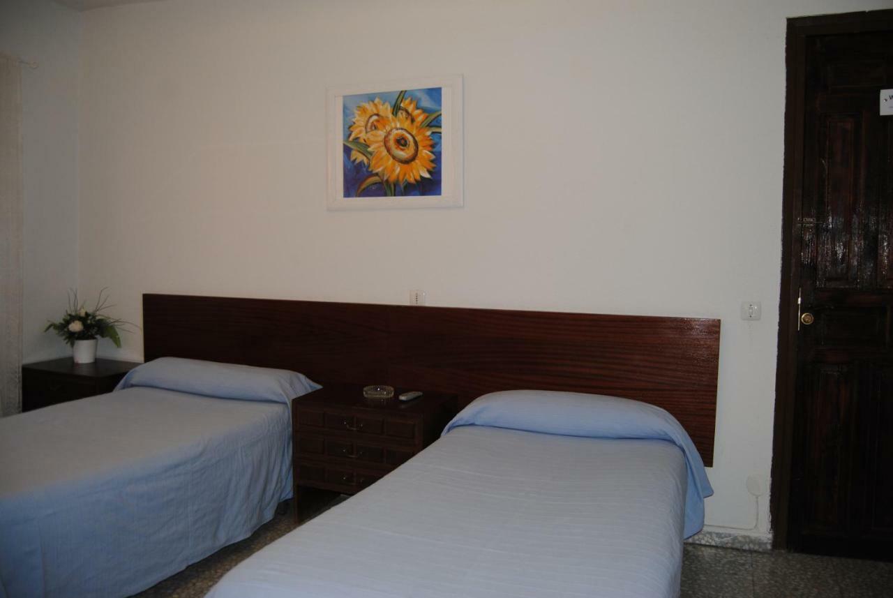 Hostal Avila Ocaña Kültér fotó