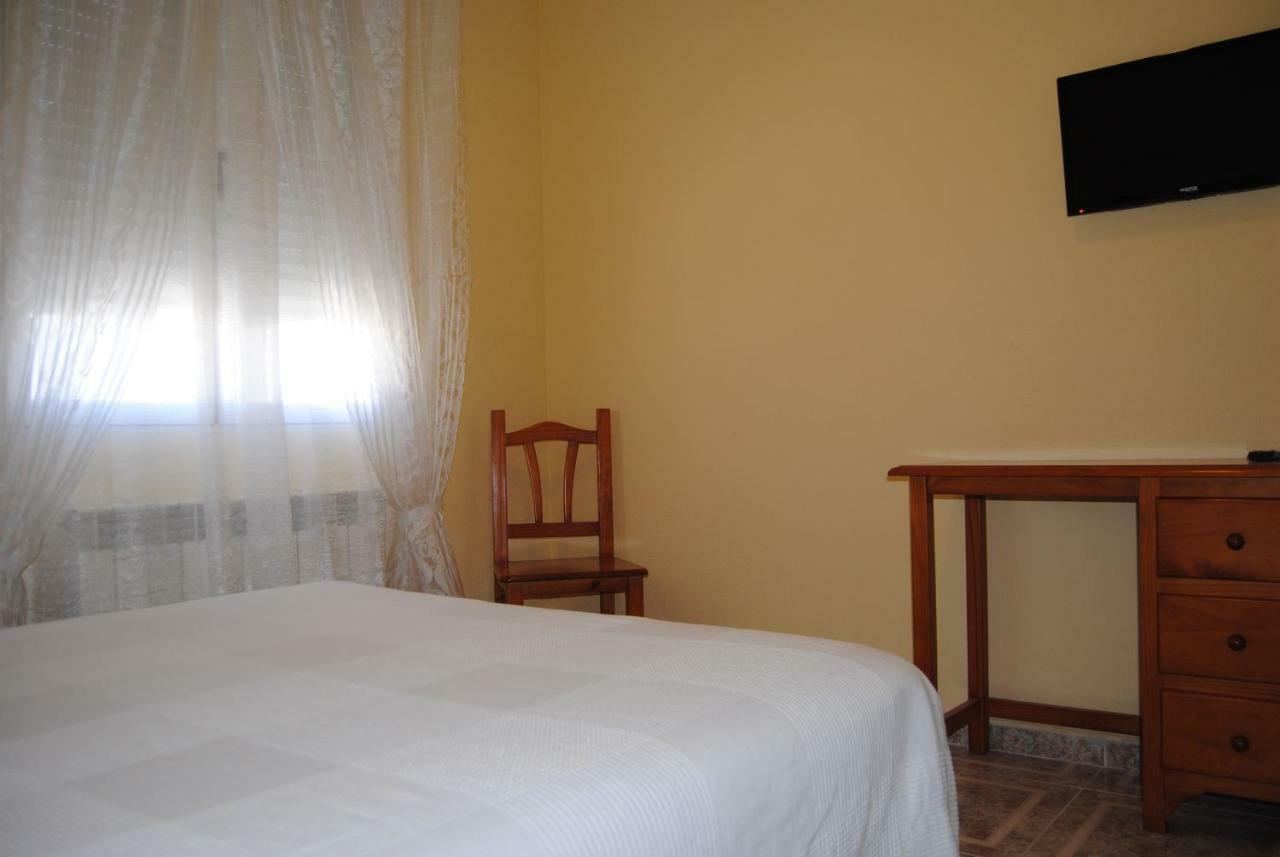 Hostal Avila Ocaña Kültér fotó