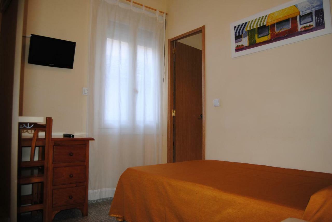 Hostal Avila Ocaña Kültér fotó