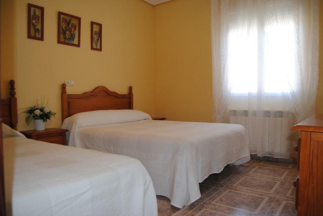 Hostal Avila Ocaña Kültér fotó