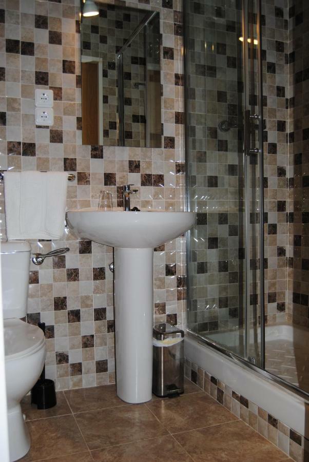 Hostal Avila Ocaña Kültér fotó