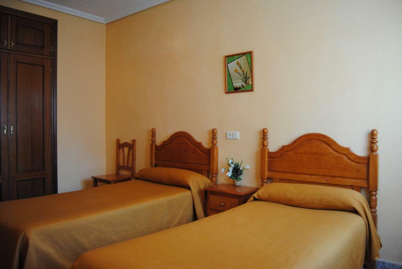 Hostal Avila Ocaña Kültér fotó