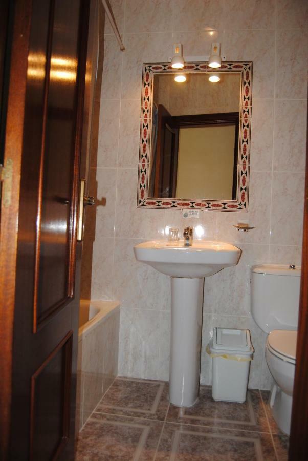 Hostal Avila Ocaña Kültér fotó