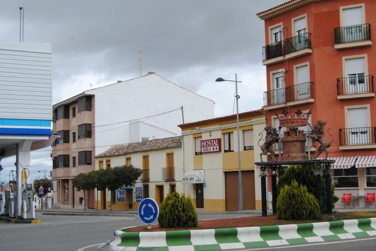 Hostal Avila Ocaña Kültér fotó